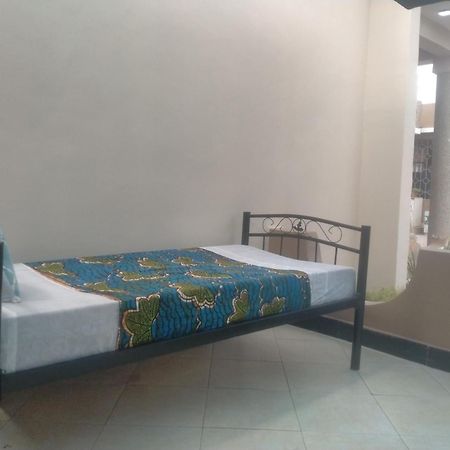 Babajay Family Home Dar es Salaam Esterno foto